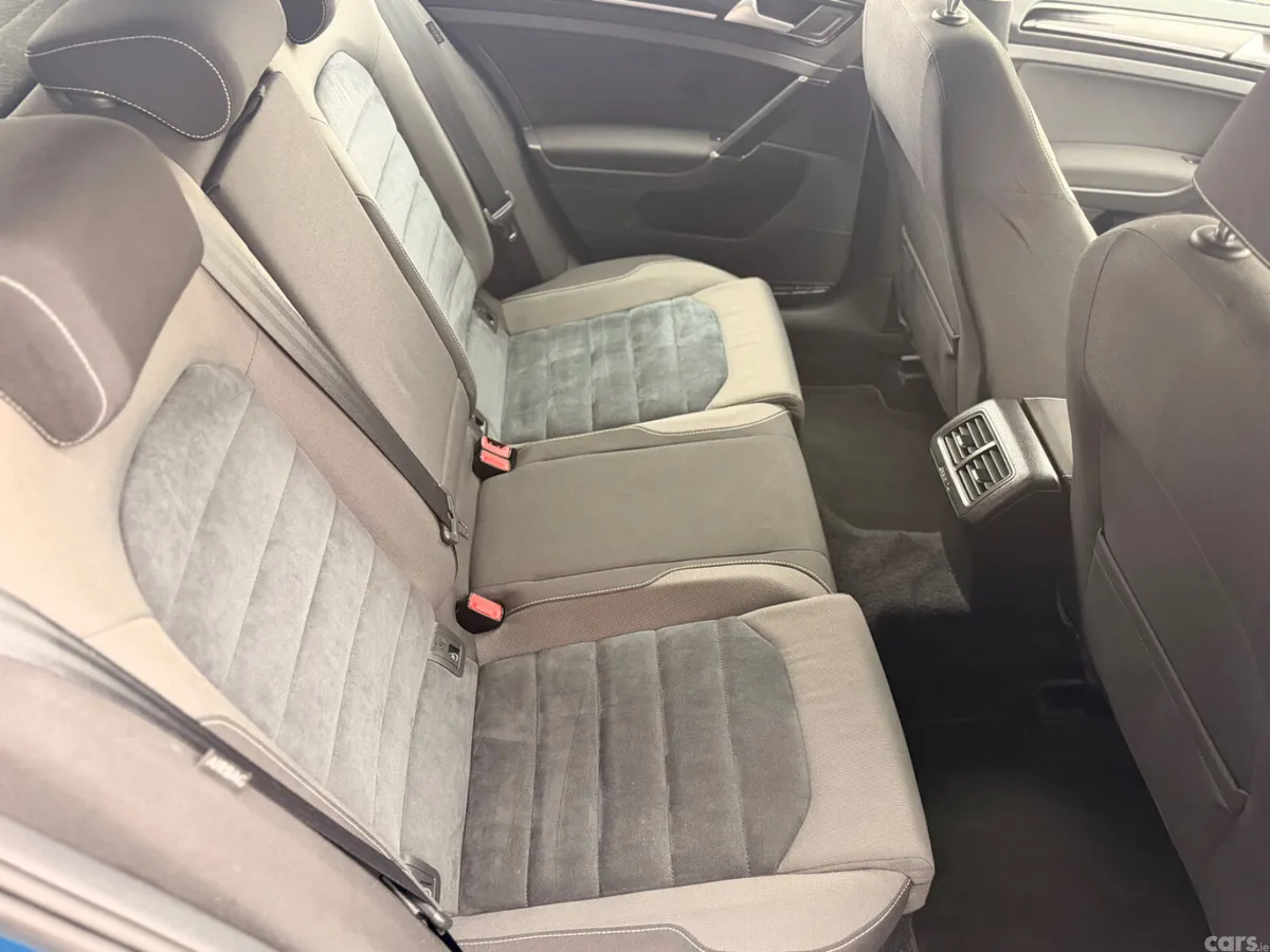 Volkswagen Golf Hatchback, Petrol, 2014, Blue