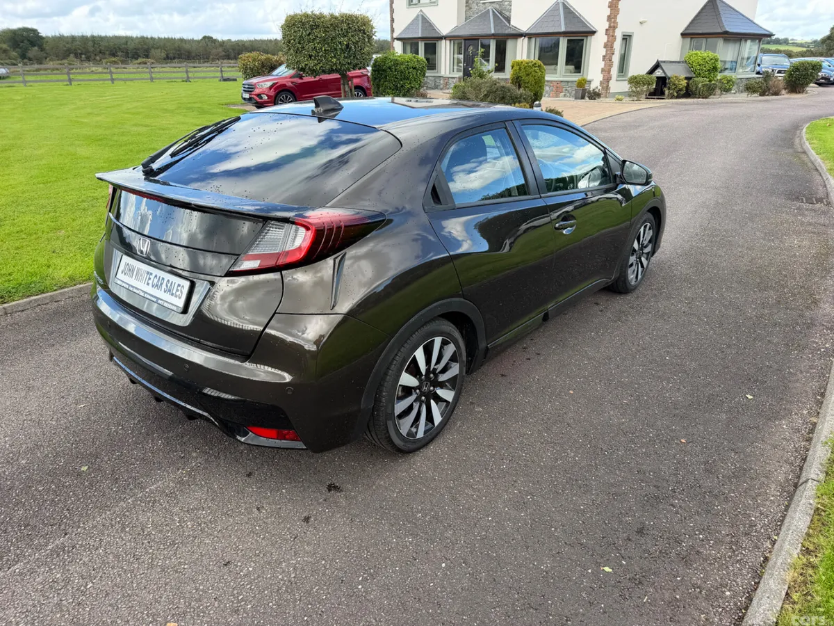 Honda Civic Hatchback, Petrol, 2016, Brown