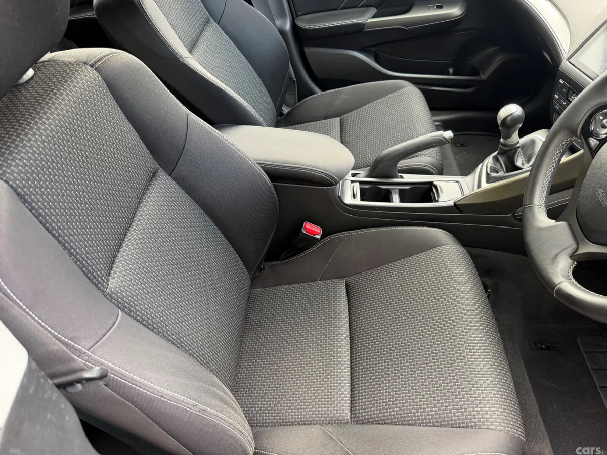 Honda Civic Hatchback, Petrol, 2016, Brown