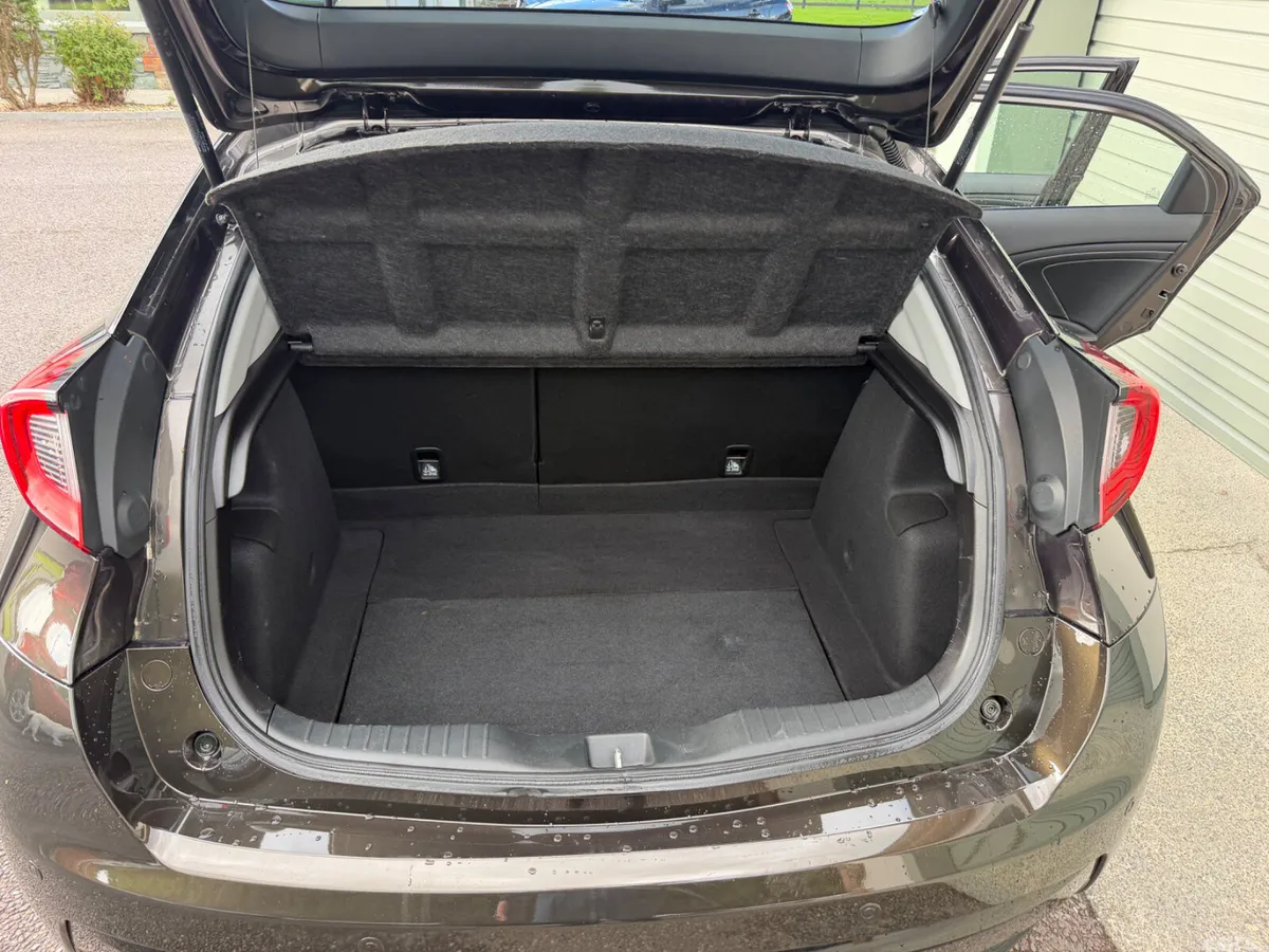 Honda Civic Hatchback, Petrol, 2016, Brown