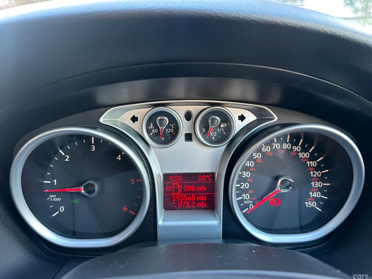 Ford Focus Hatchback, Diesel, 2010, Silver