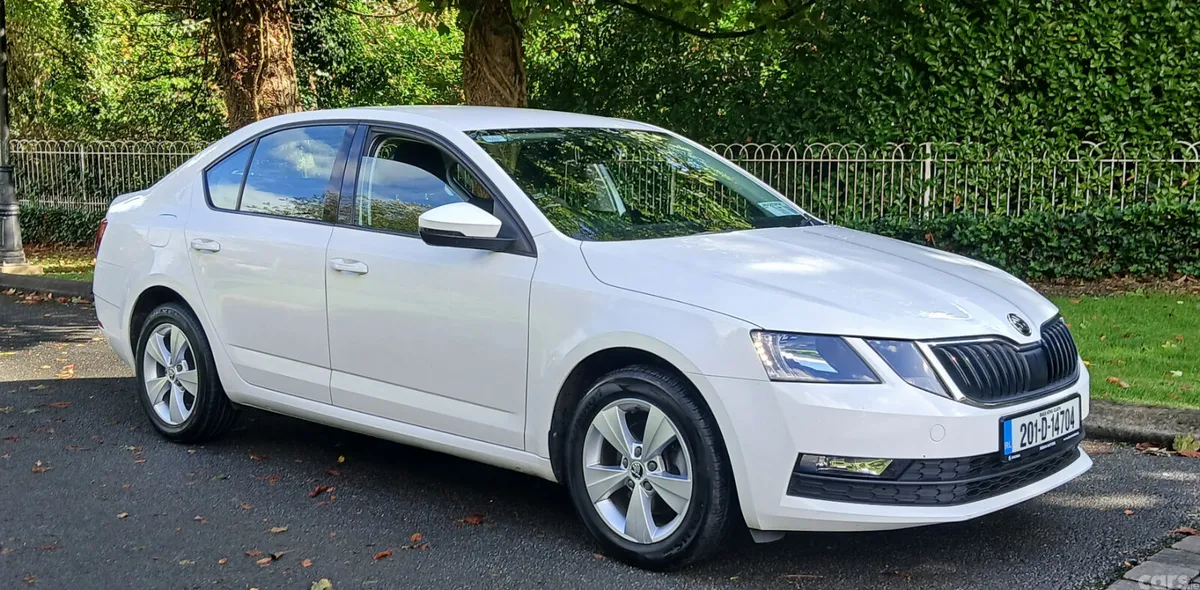 Skoda Octavia Saloon, Petrol, 2020, White