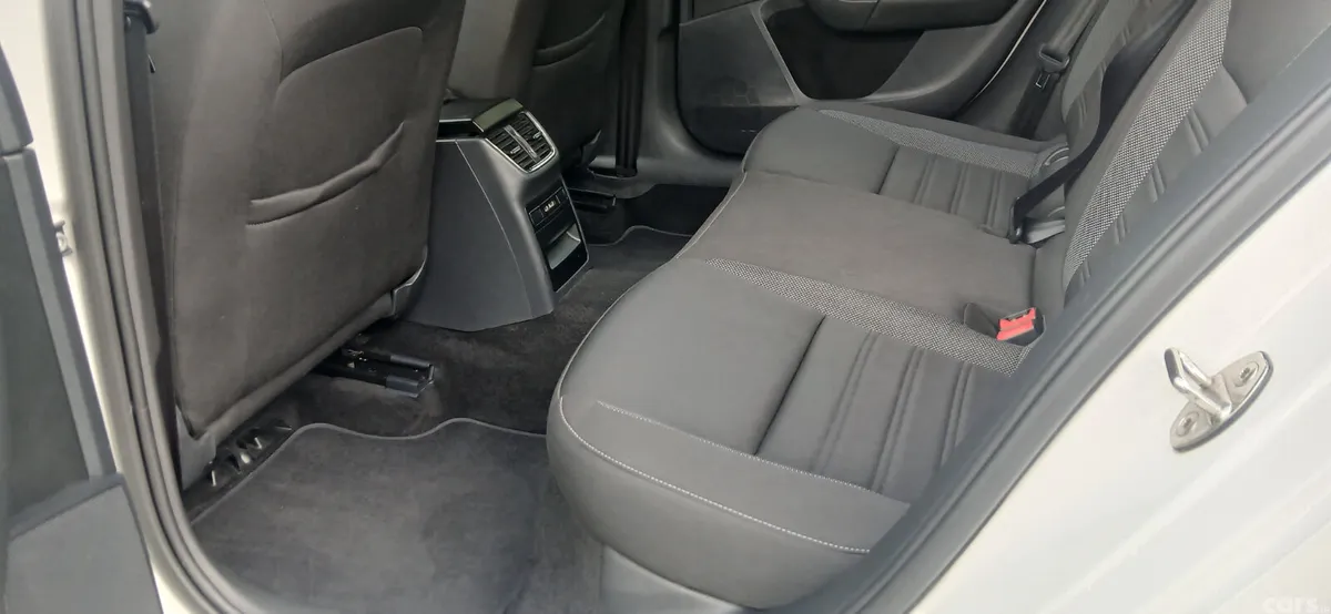 Skoda Octavia Saloon, Petrol, 2020, White