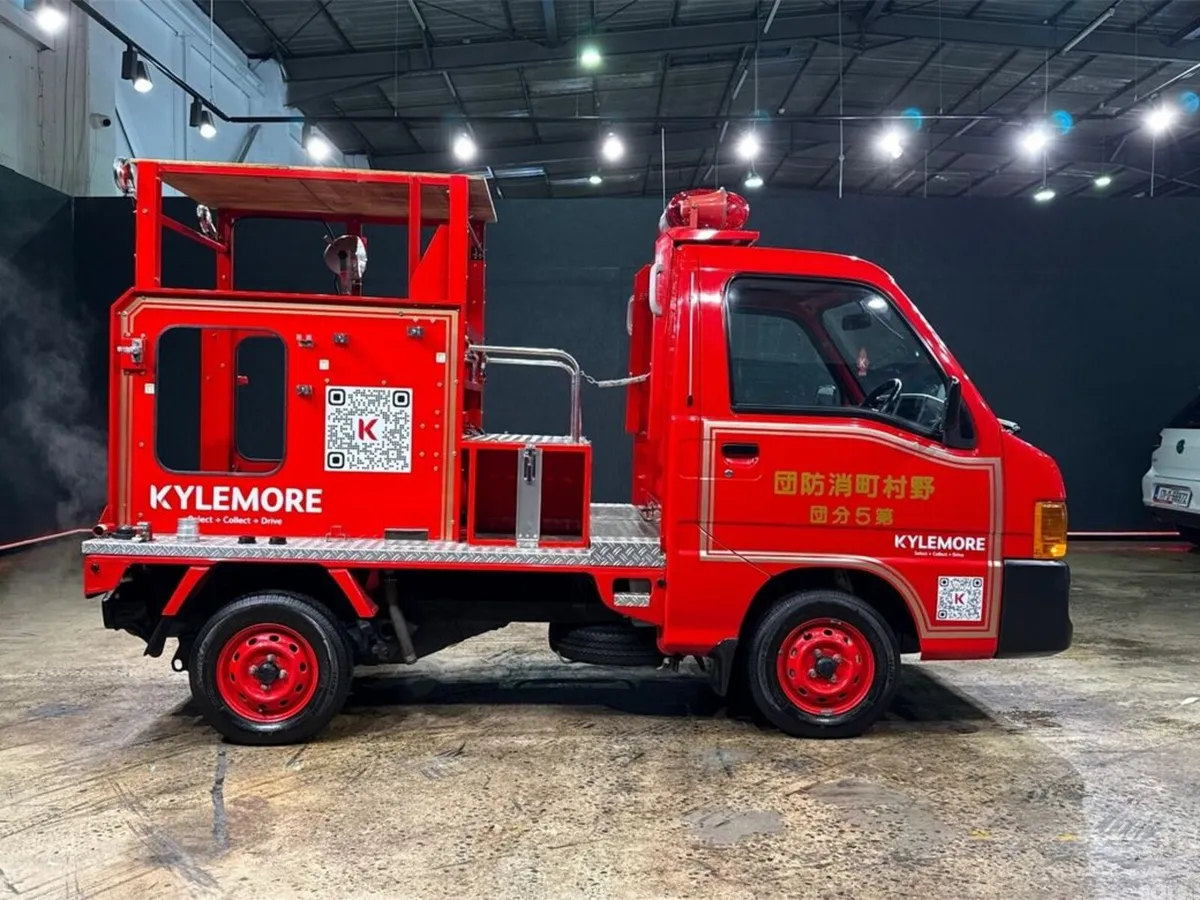 Subaru Sambar MPV, Petrol, 2001, Red