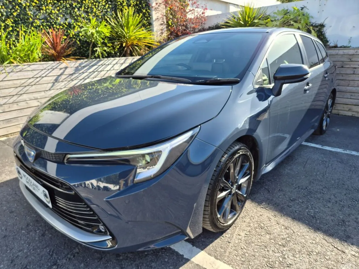 Toyota Corolla Estate, Petrol Hybrid, 2023, Grey