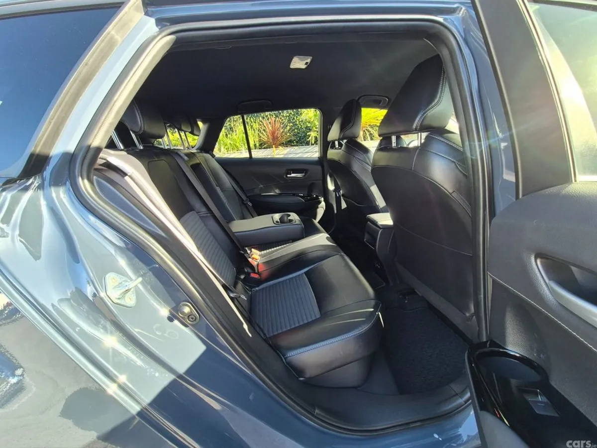 Toyota Corolla Estate, Petrol Hybrid, 2023, Grey