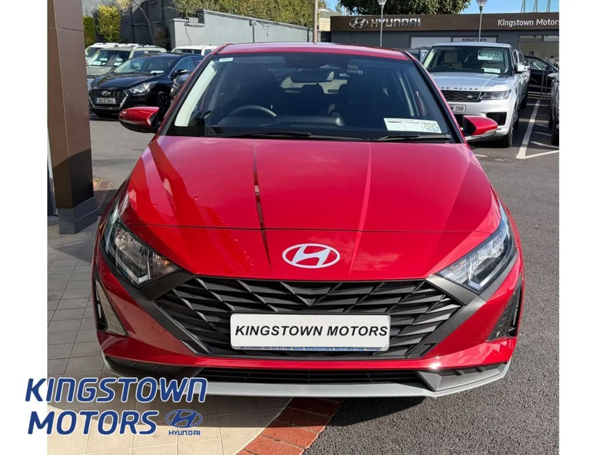 Hyundai i20 Hatchback, Petrol, 2024, Red