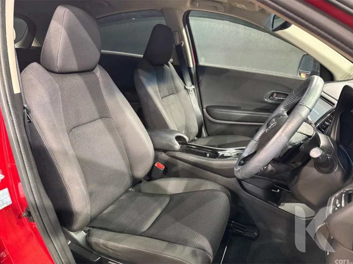 Honda Vezel SUV, Petrol Hybrid, 2020, Red