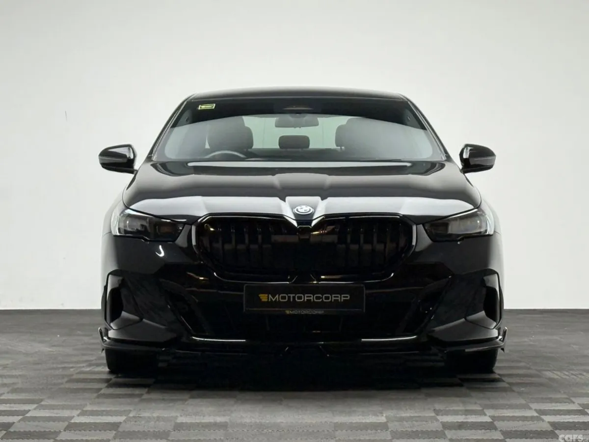 BMW 5-Series Saloon, Petrol Plug-in Hybrid, 2024, Black