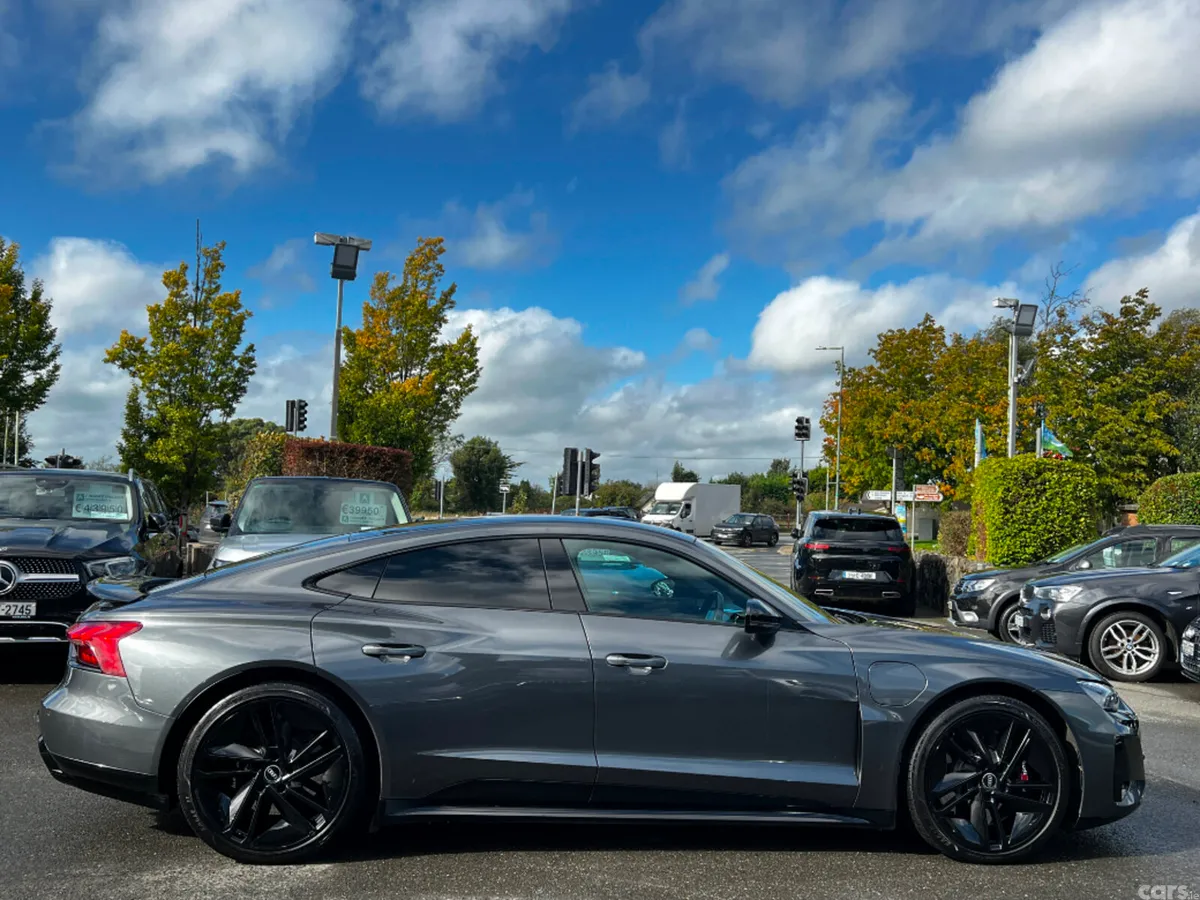 Audi e-tron GT Coupe, Electric, 2021, Grey