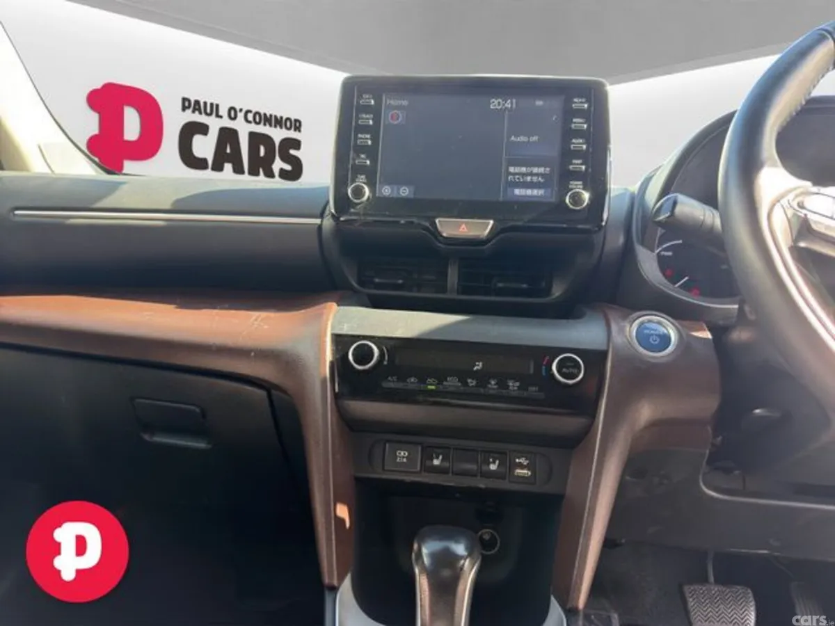 Toyota Yaris Cross MPV, Petrol Hybrid, 2021, Beige