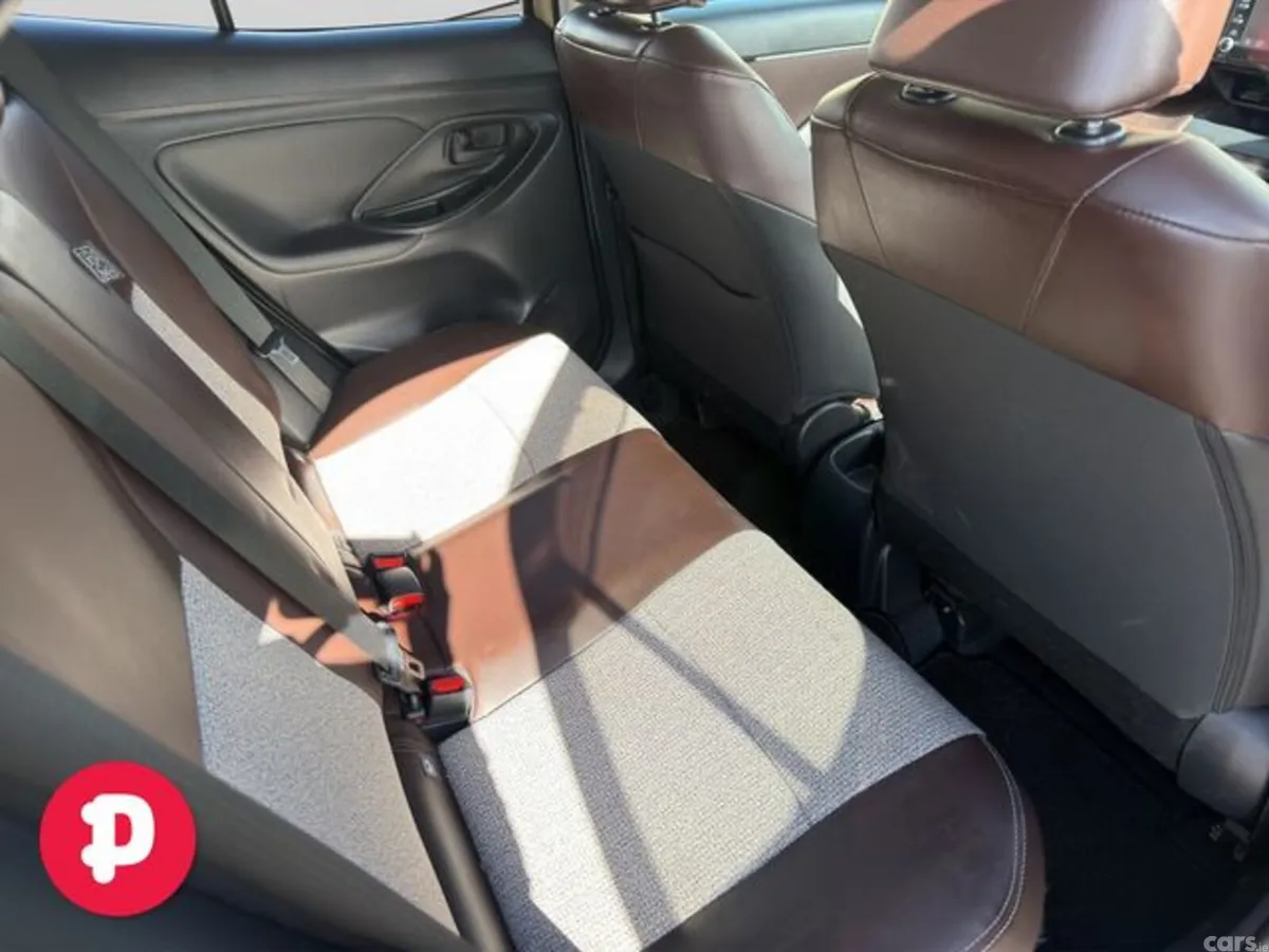 Toyota Yaris Cross MPV, Petrol Hybrid, 2021, Beige