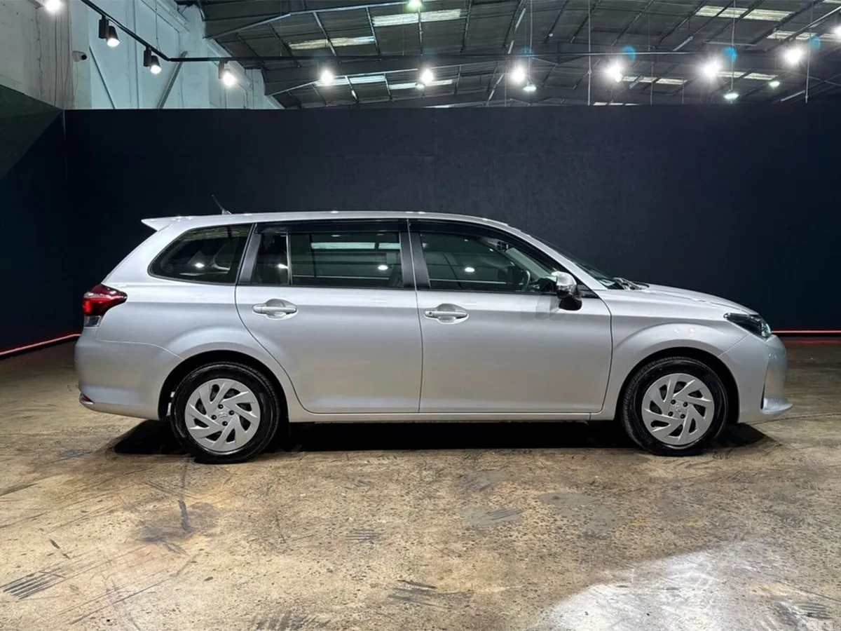 Toyota Corolla Estate, Petrol Hybrid, 2023, Silver