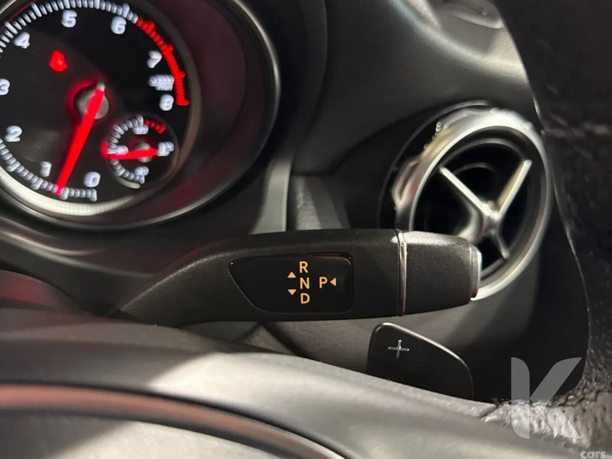 Mercedes-Benz GLA SUV, Petrol, 2017, Red