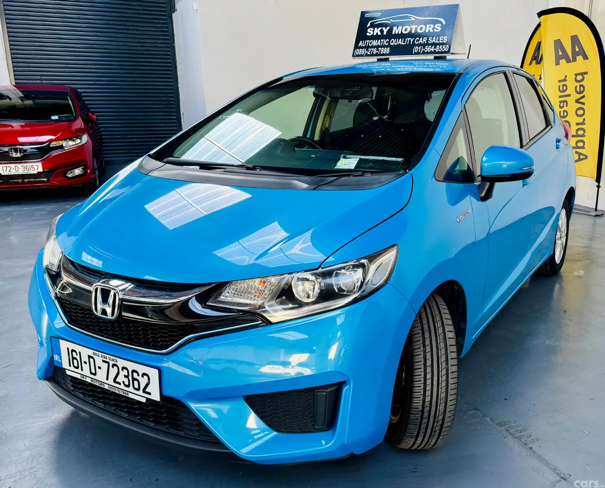 Honda Fit Hatchback, Petrol Hybrid, 2016, Blue