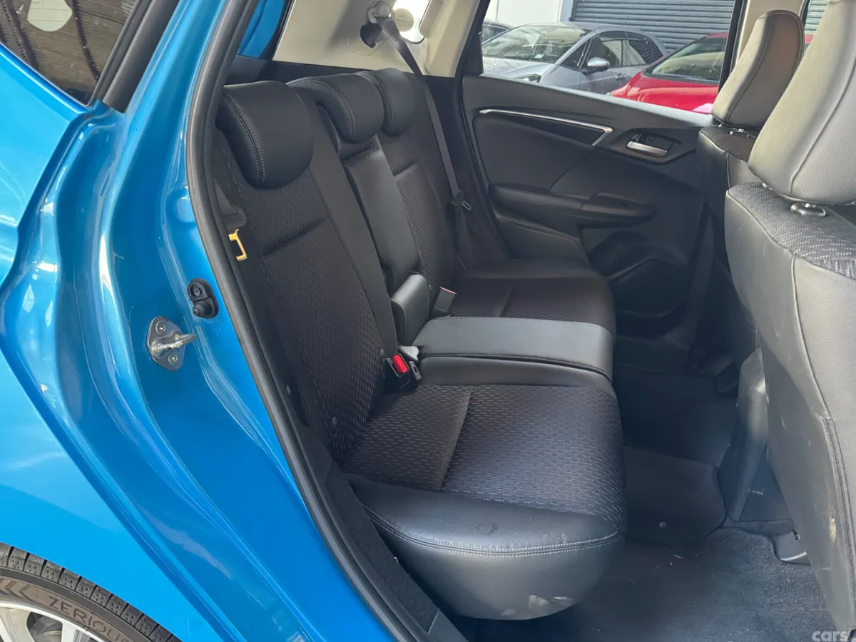 Honda Fit Hatchback, Petrol Hybrid, 2016, Blue