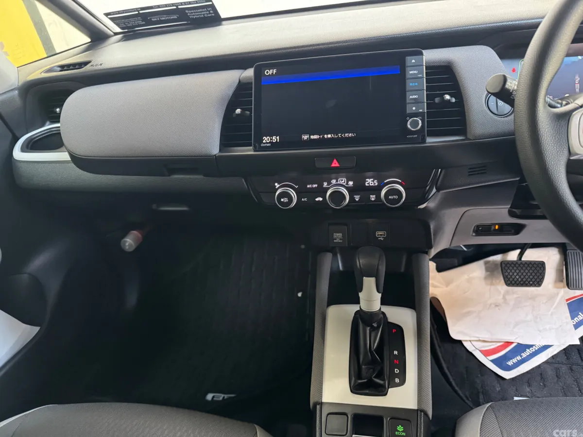 Honda Fit Hatchback, Petrol Hybrid, 2021, Grey