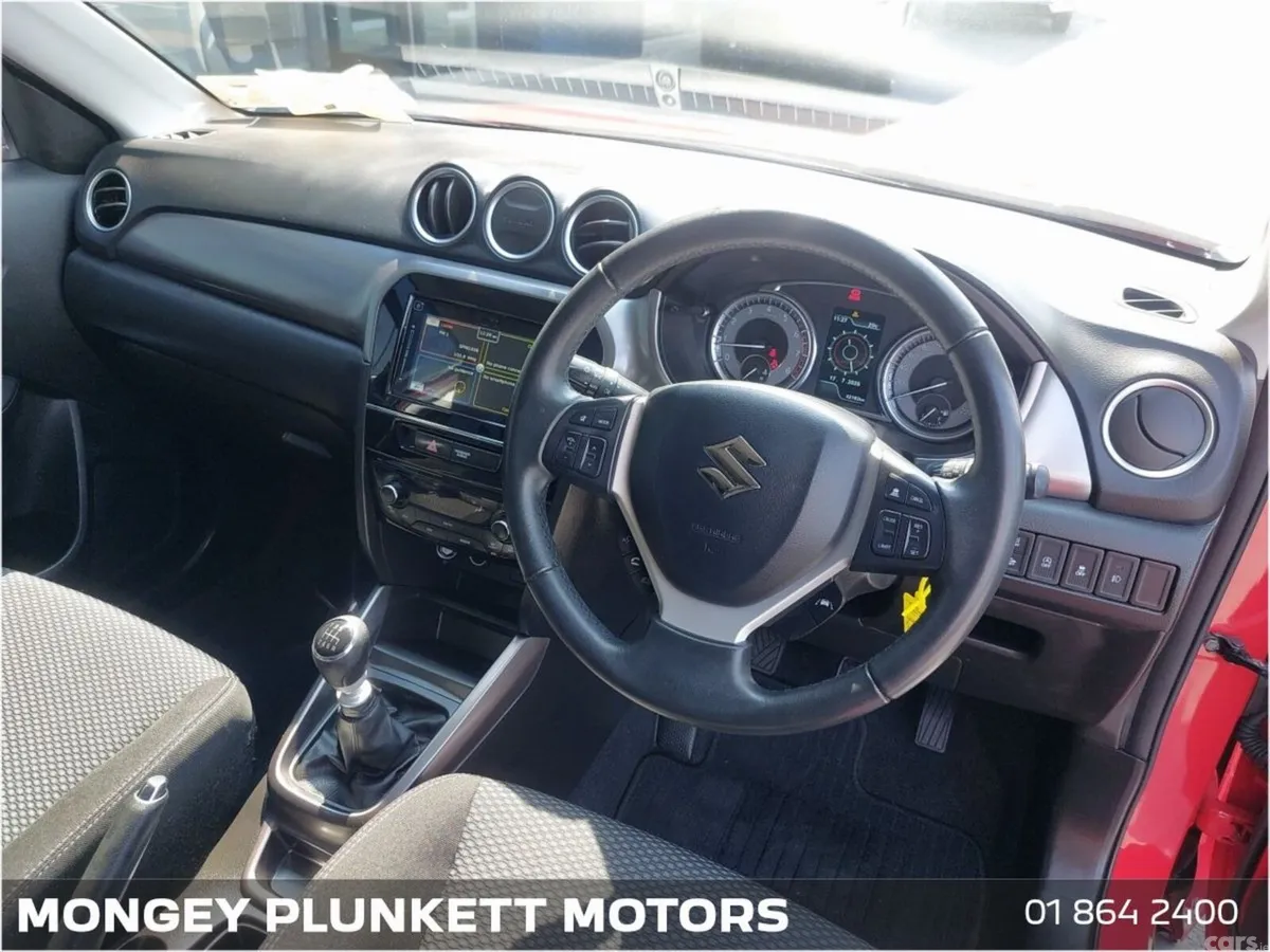 Suzuki Vitara SUV, Petrol, 2023, Red