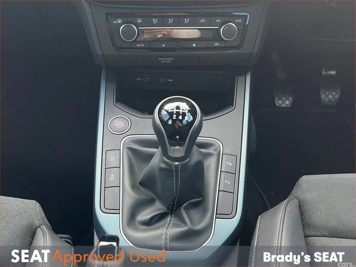 SEAT Arona SUV, Petrol, 2024, Green