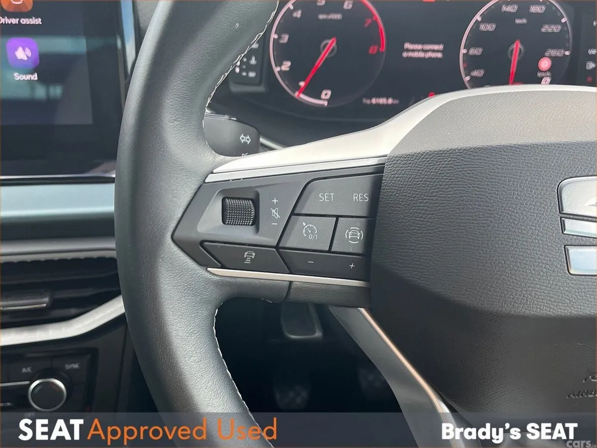 SEAT Arona SUV, Petrol, 2024, Green