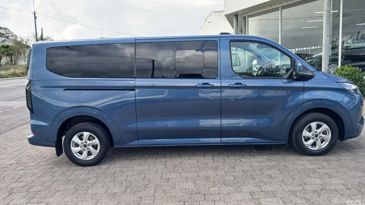 Ford Transit Custom MPV, Petrol Hybrid, 2025, Blue