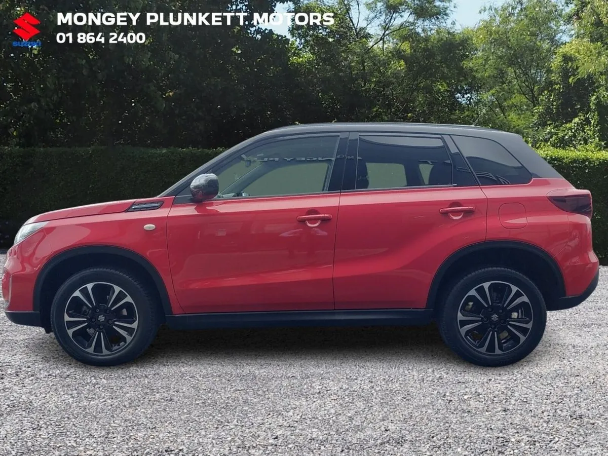 Suzuki Vitara SUV, Petrol, 2023, Red
