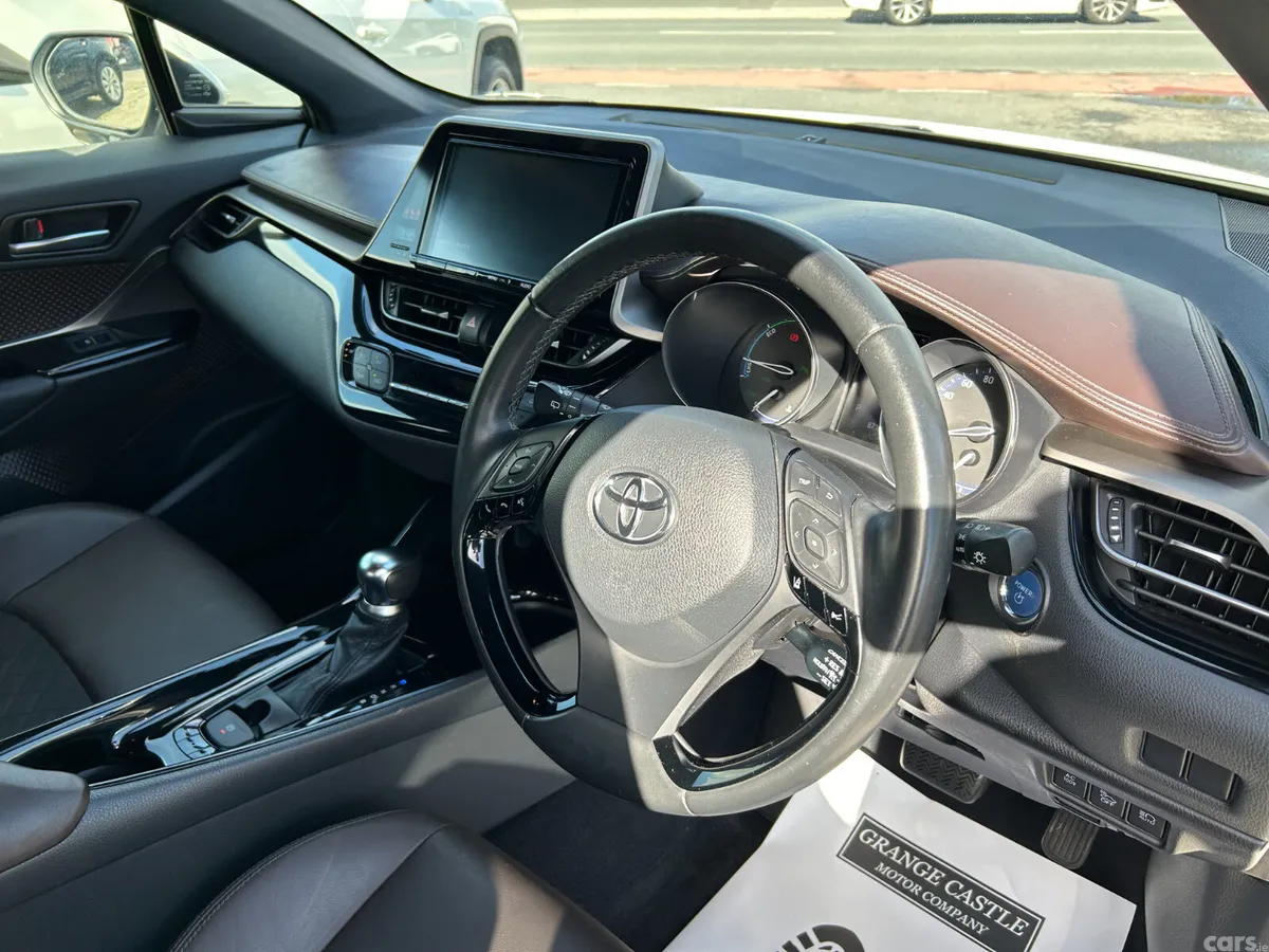 Toyota C-HR Hatchback, Petrol Hybrid, 2017, White