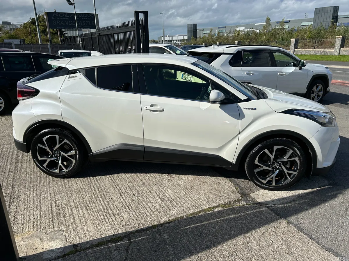 Toyota C-HR Hatchback, Petrol Hybrid, 2017, White