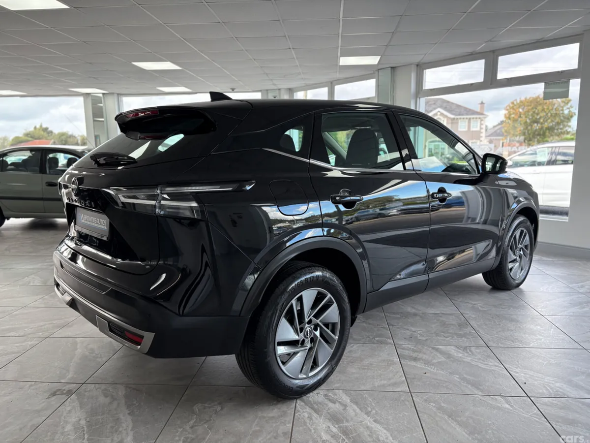 Nissan Qashqai SUV, Petrol Hybrid, 2025, Black