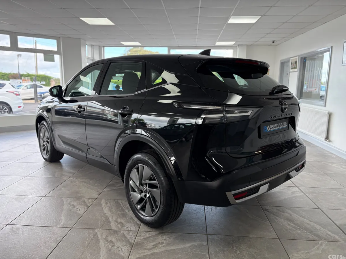 Nissan Qashqai SUV, Petrol Hybrid, 2025, Black