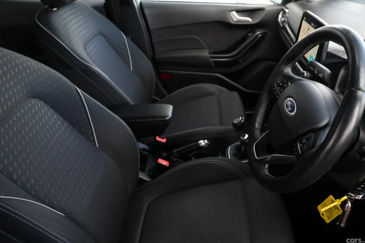 Ford Fiesta Hatchback, Petrol, 2018, Grey