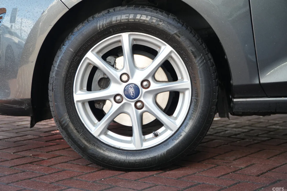 Ford Fiesta Hatchback, Petrol, 2018, Grey