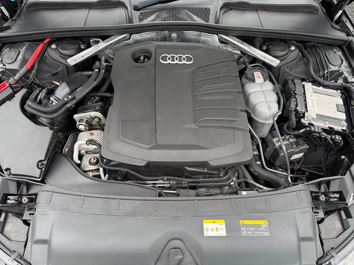 Audi A4 Saloon, Diesel Hybrid, 2021, Black
