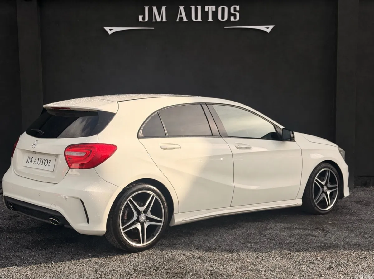 Mercedes-Benz A-Class Hatchback, Petrol, 2014, White