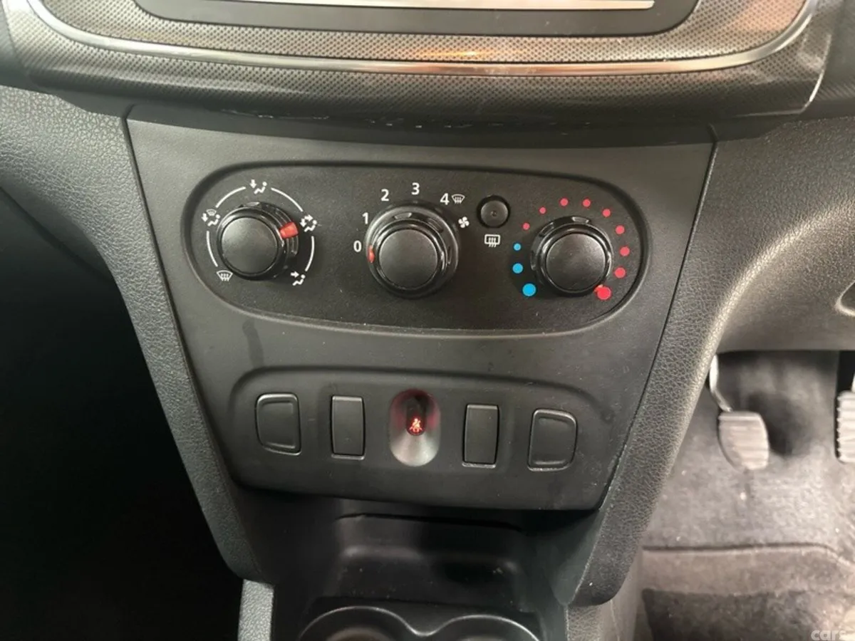 Dacia Sandero Hatchback, Diesel, 2017, Black