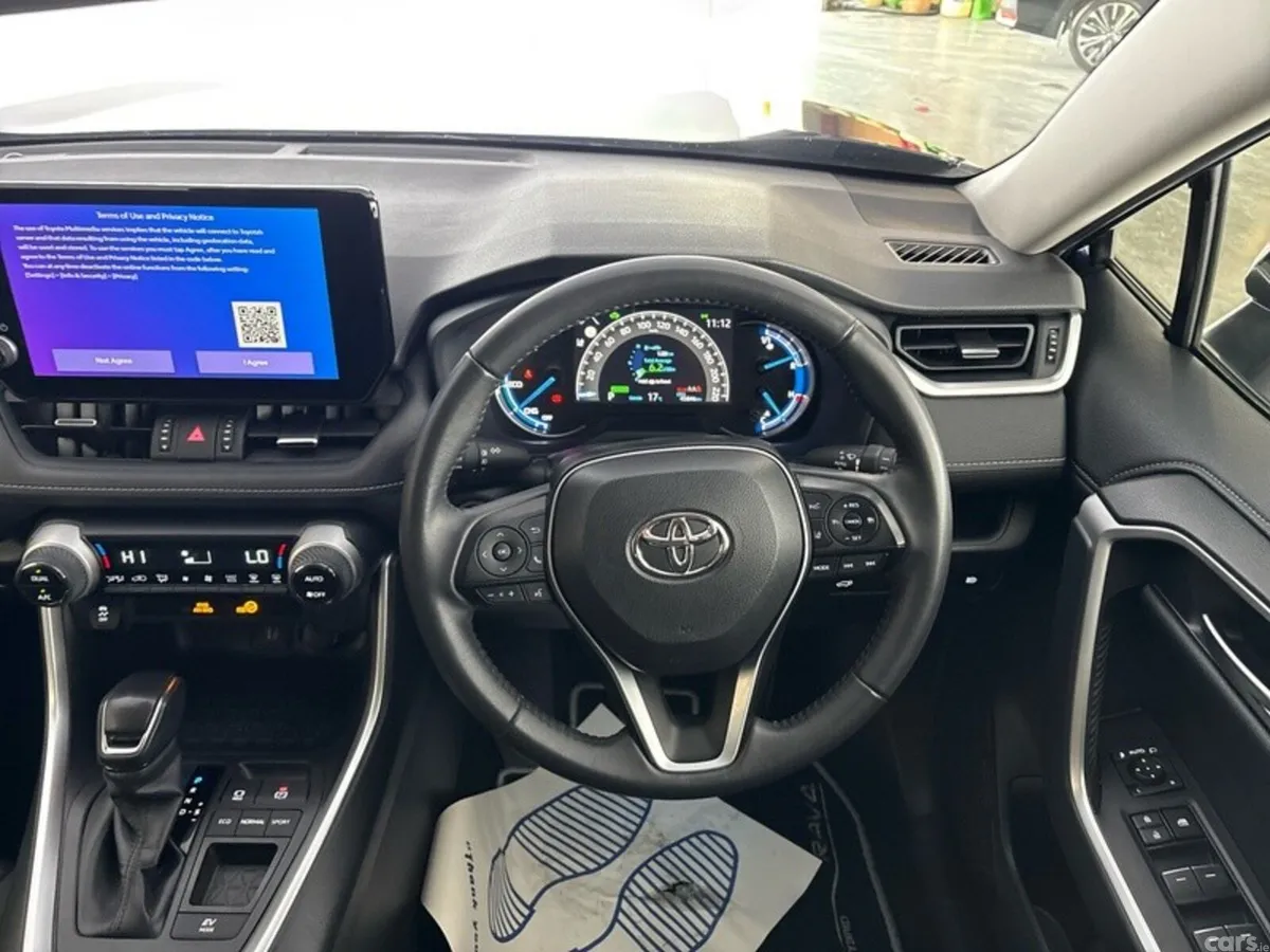Toyota RAV4 SUV, Petrol Hybrid, 2024, Blue