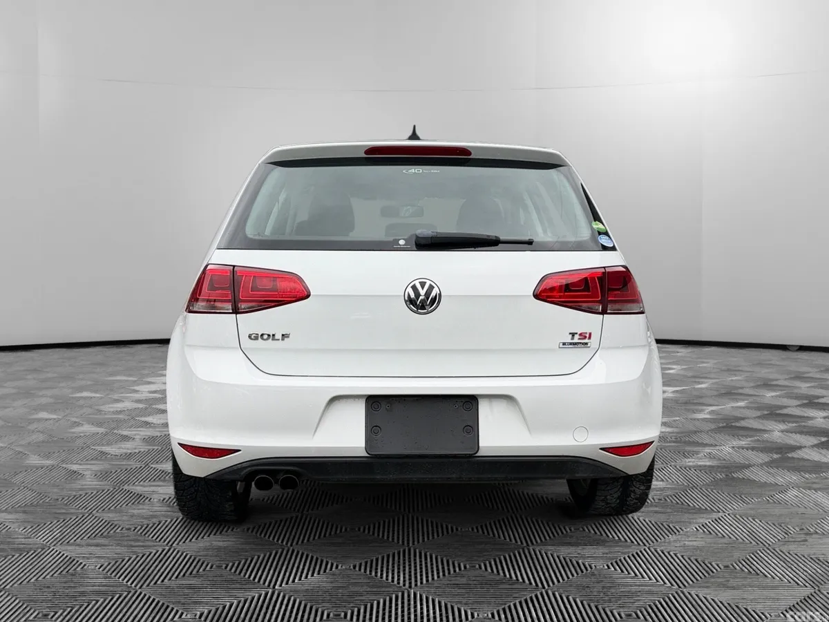 Volkswagen Golf Hatchback, Petrol, 2015, White