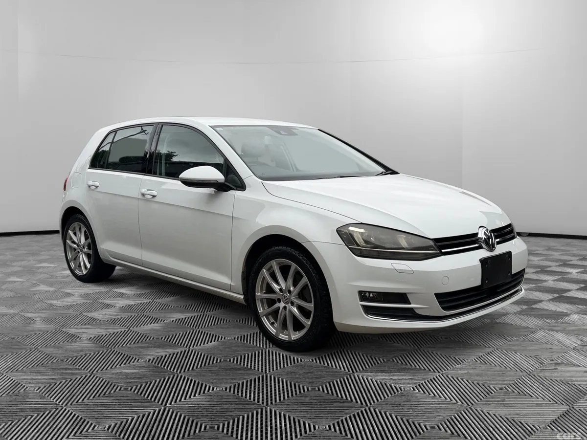 Volkswagen Golf Hatchback, Petrol, 2015, White