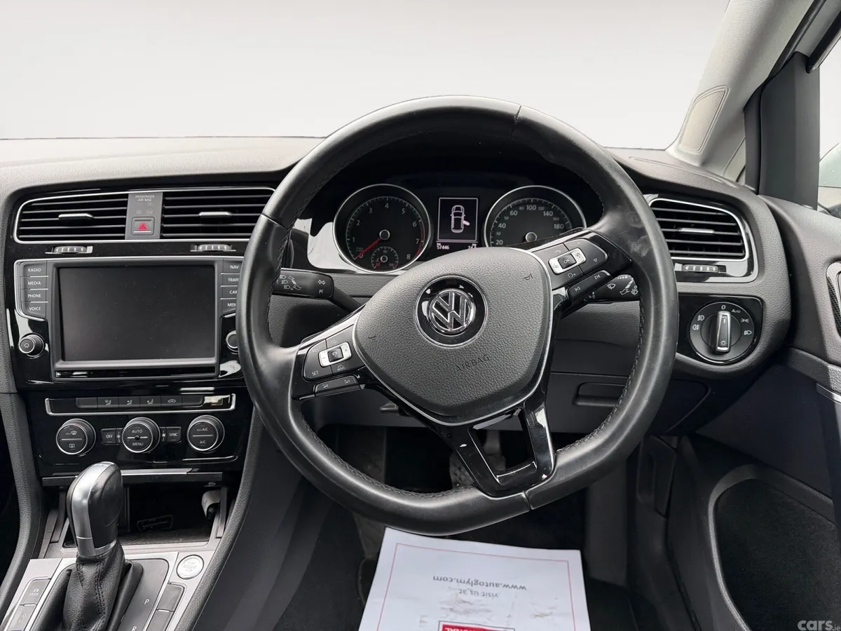 Volkswagen Golf Hatchback, Petrol, 2015, White