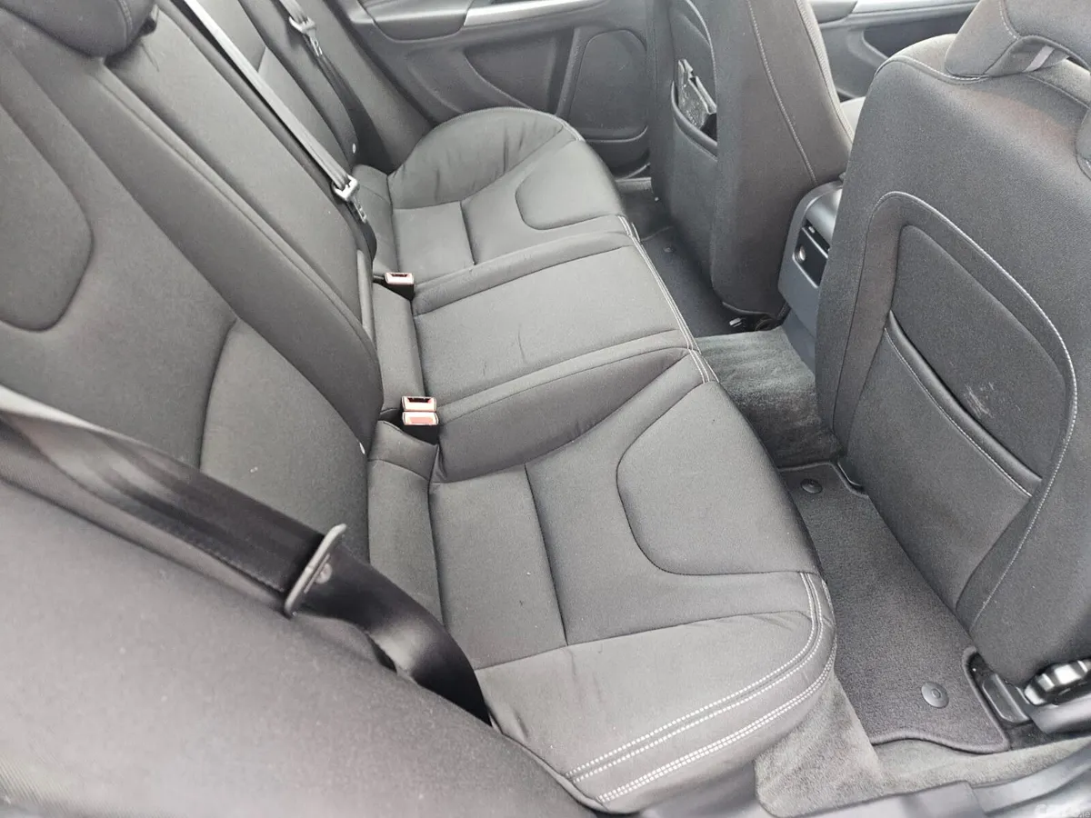 Volvo S60 Saloon, Diesel, 2015, Blue