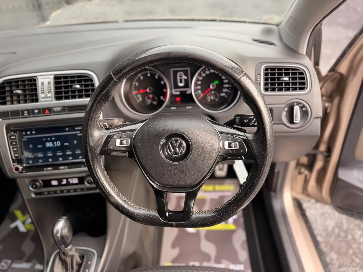 Volkswagen Polo Hatchback, Petrol, 2015, Gold