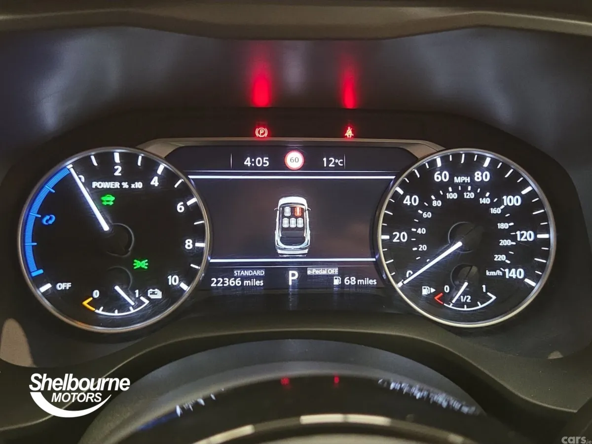 Nissan Qashqai Hatchback, Petrol Hybrid, 2025, Red