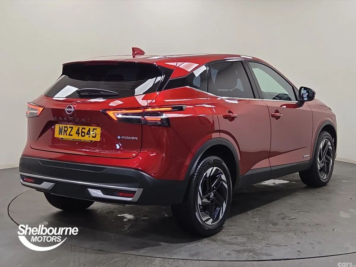 Nissan Qashqai Hatchback, Petrol Hybrid, 2025, Red