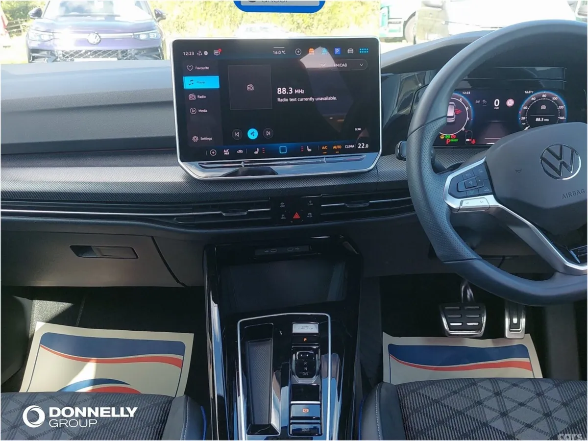 Volkswagen Golf Hatchback, Petrol, 2025, Blue