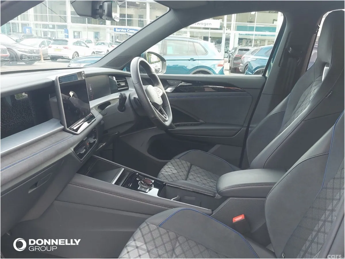 Volkswagen Tayron Estate, Diesel, 2026, Blue