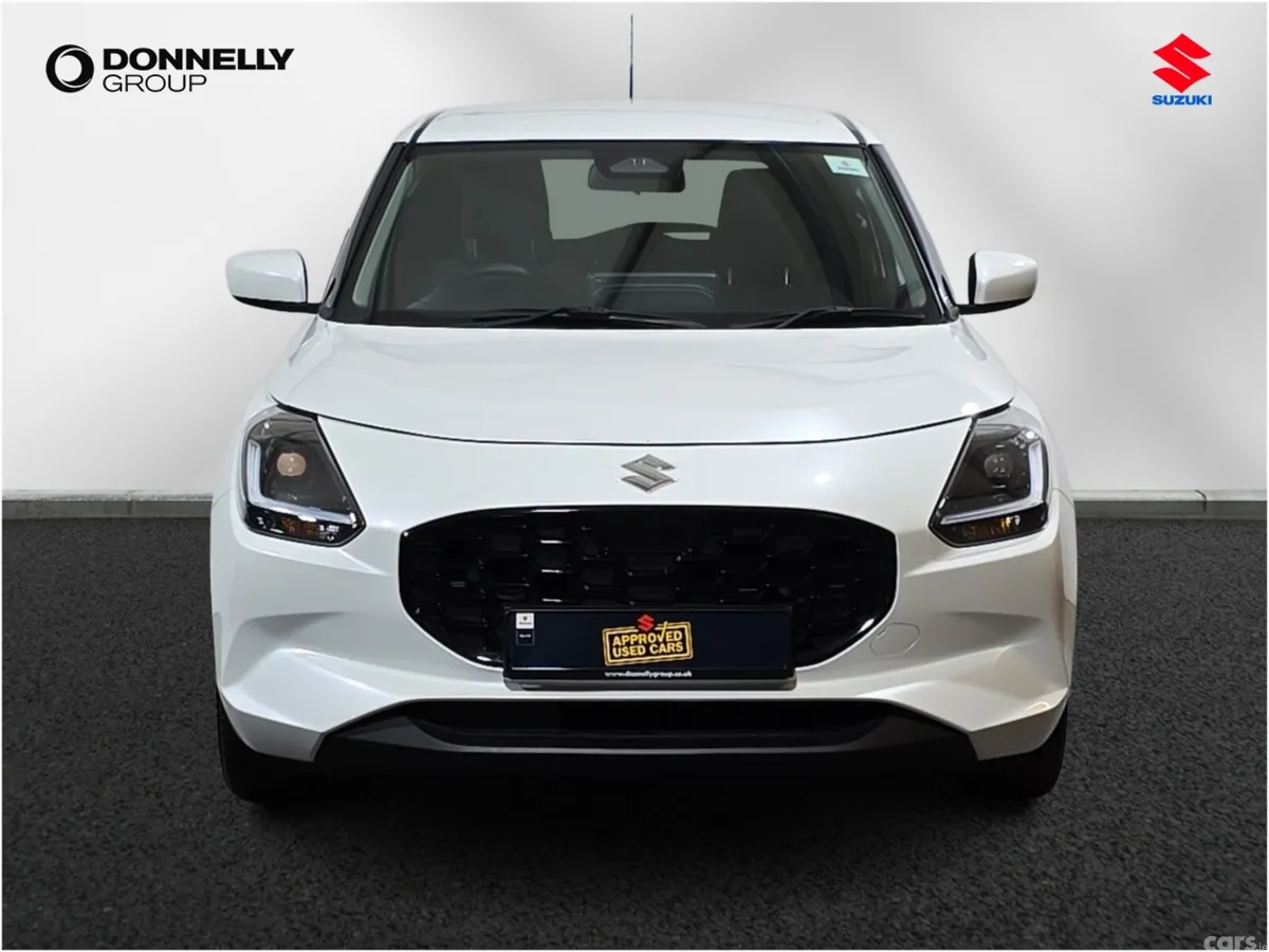 Suzuki Swift Hatchback, Petrol, 2025, White