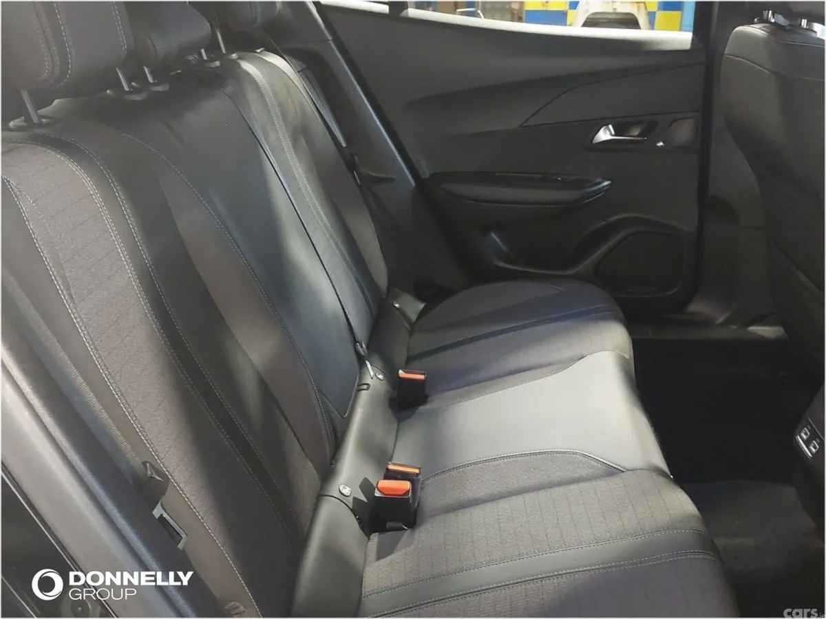 Peugeot 2008 Estate, Electric, 2022, Black