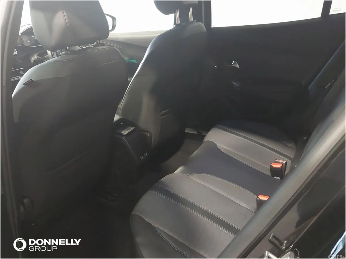 Peugeot 2008 Estate, Electric, 2022, Black