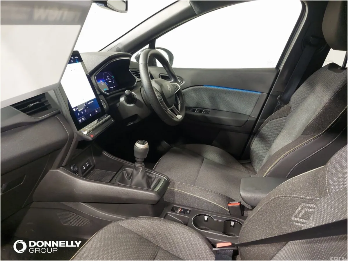 Renault Captur Hatchback, Petrol, 2026, Grey