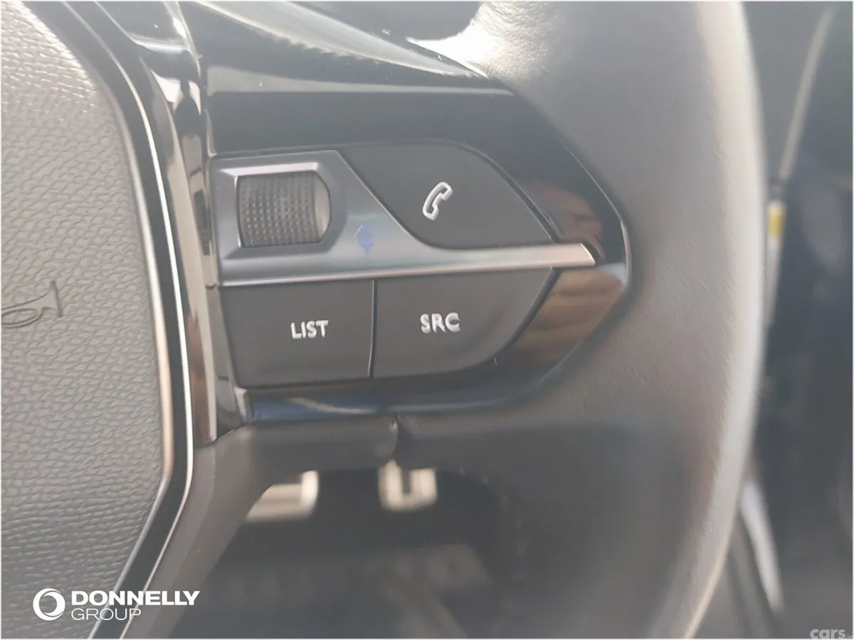 Peugeot 2008 Estate, Electric, 2022, Black